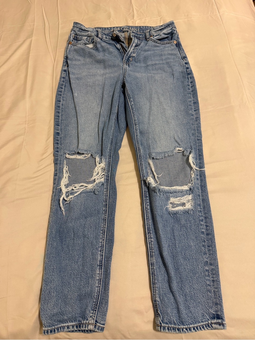 American Eagle Women’s Mom Jeans
